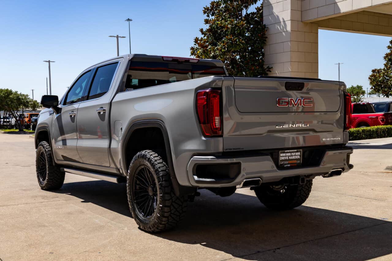 2025 GMC Sierra 1500 Denali — photo 5