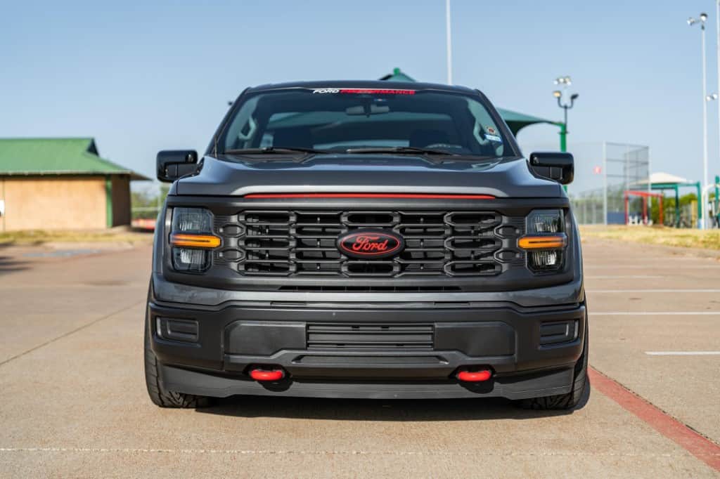 2024 Ford F-150 XL Regular Cab 4x4 — photo 2