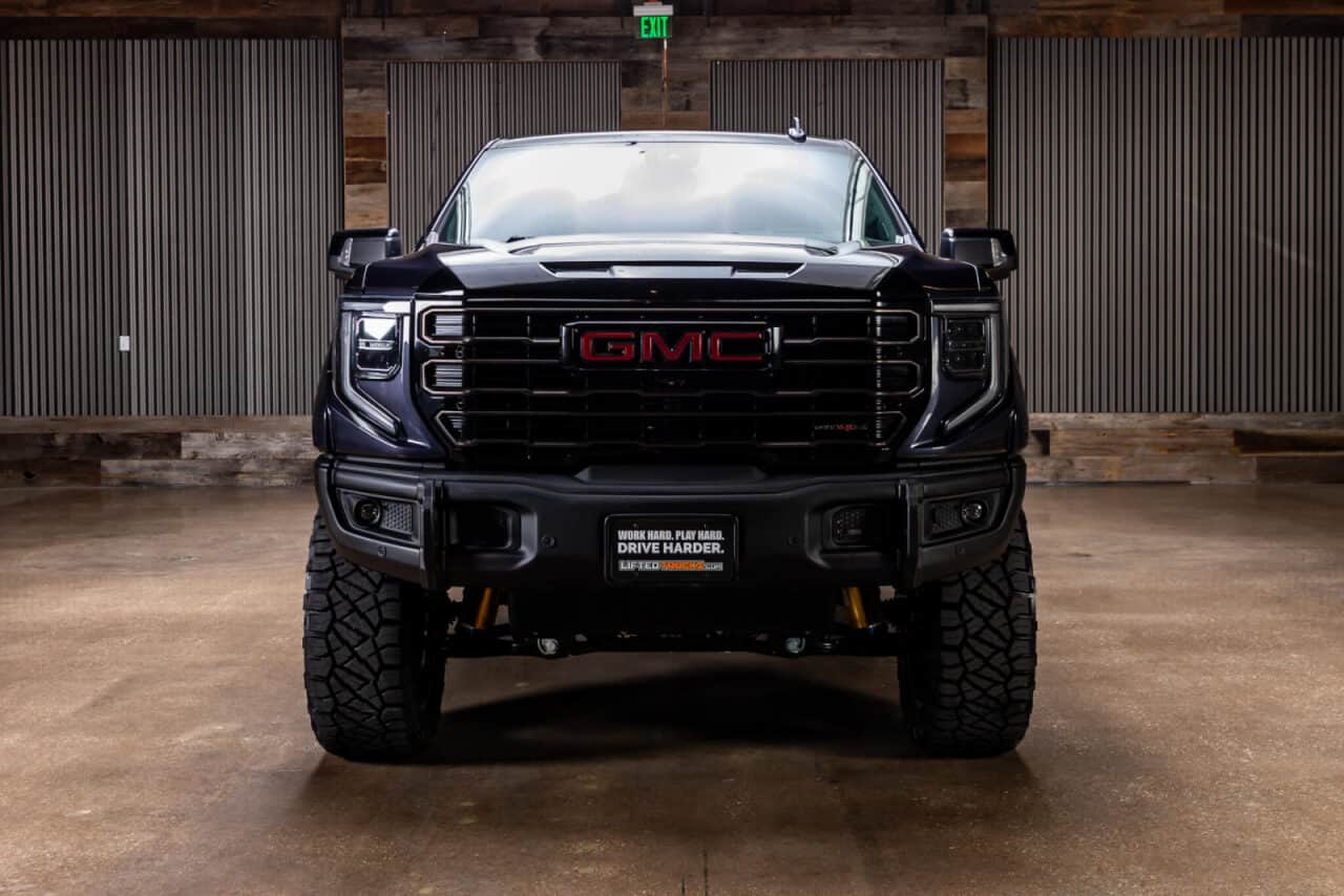 2025 GMC Sierra 1500 AT4X — photo 2