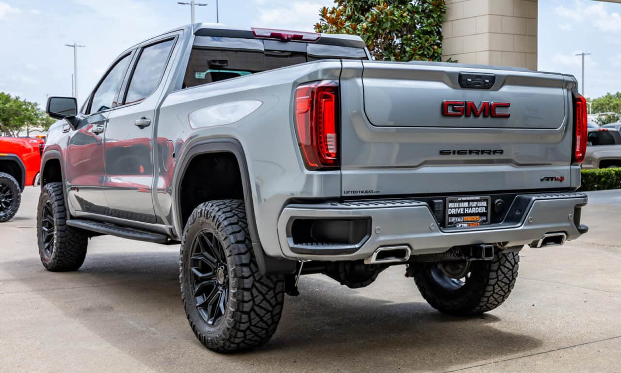 2024 GMC Sierra 1500 AT4 — photo 5