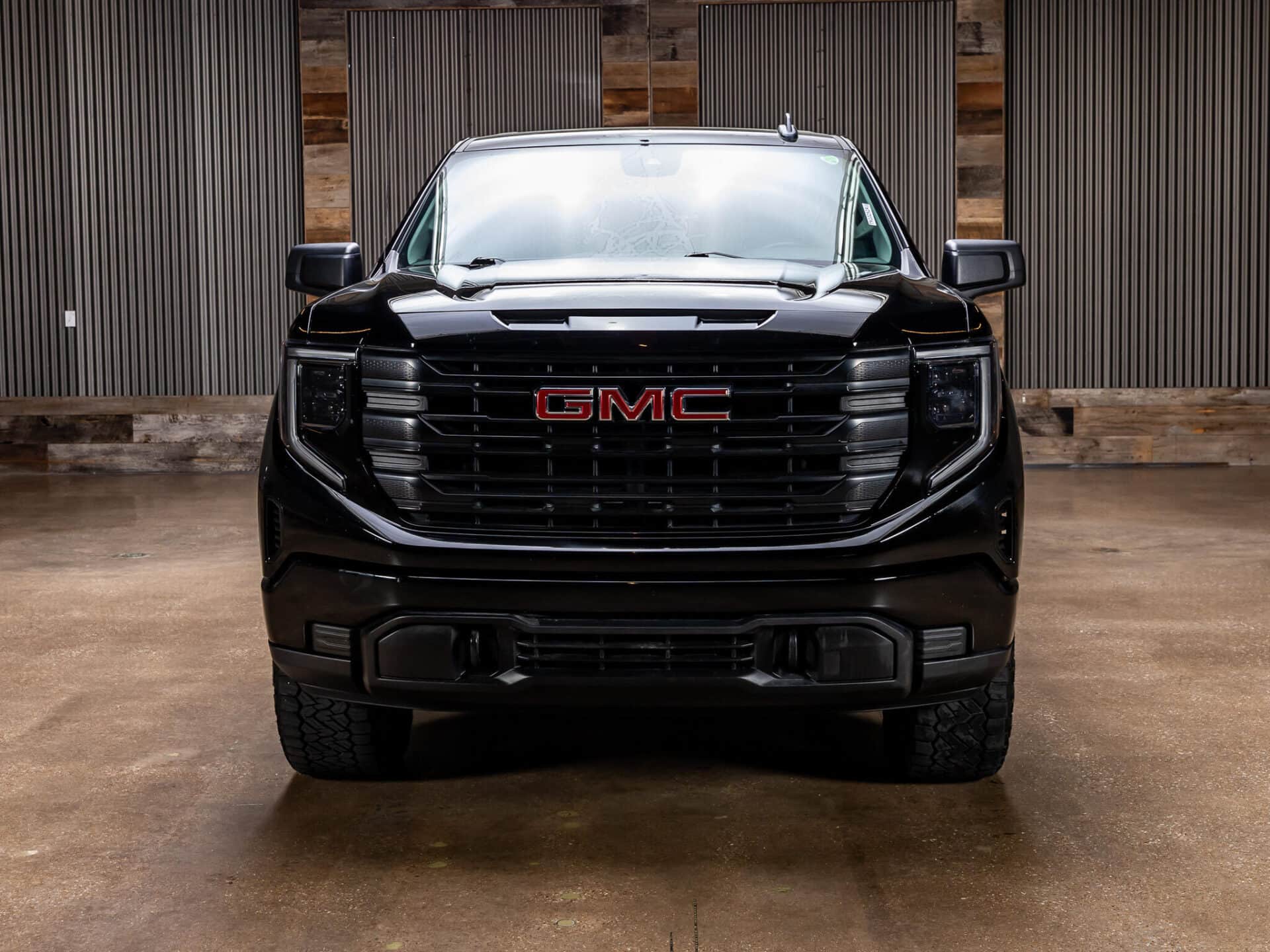 2025 GMC Sierra 1500 Pro — photo 2