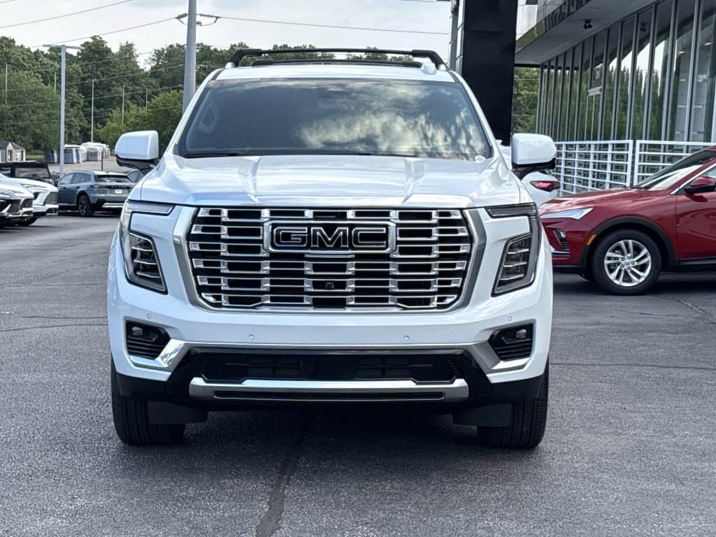 2026 GMC Yukon Denali 4WD — photo 2