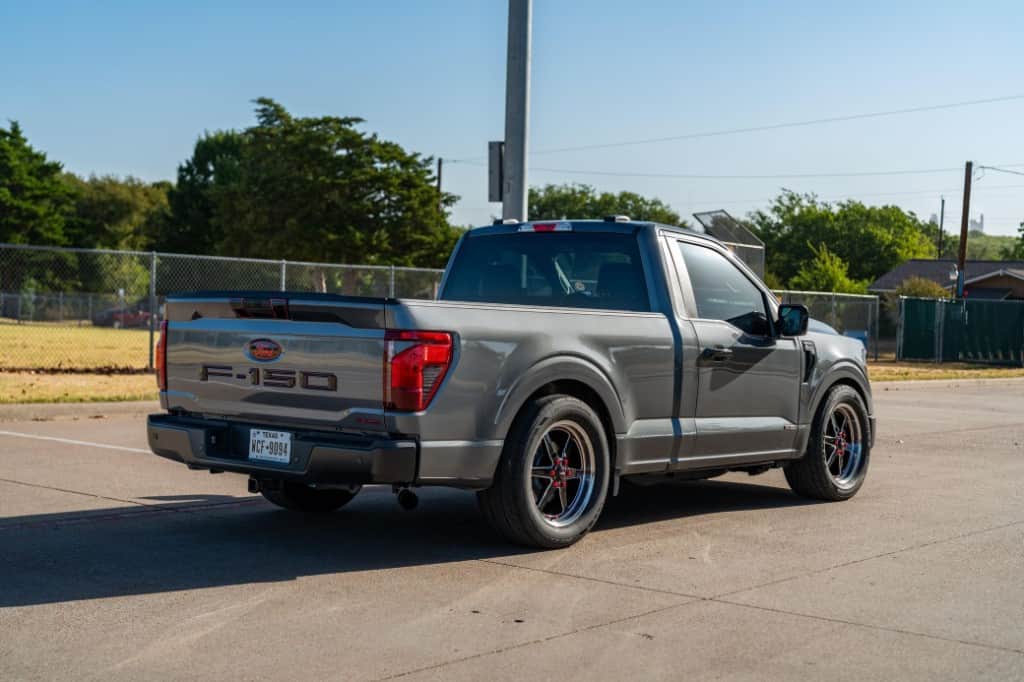 2024 Ford F-150 XL Regular Cab 4x4 — photo 4