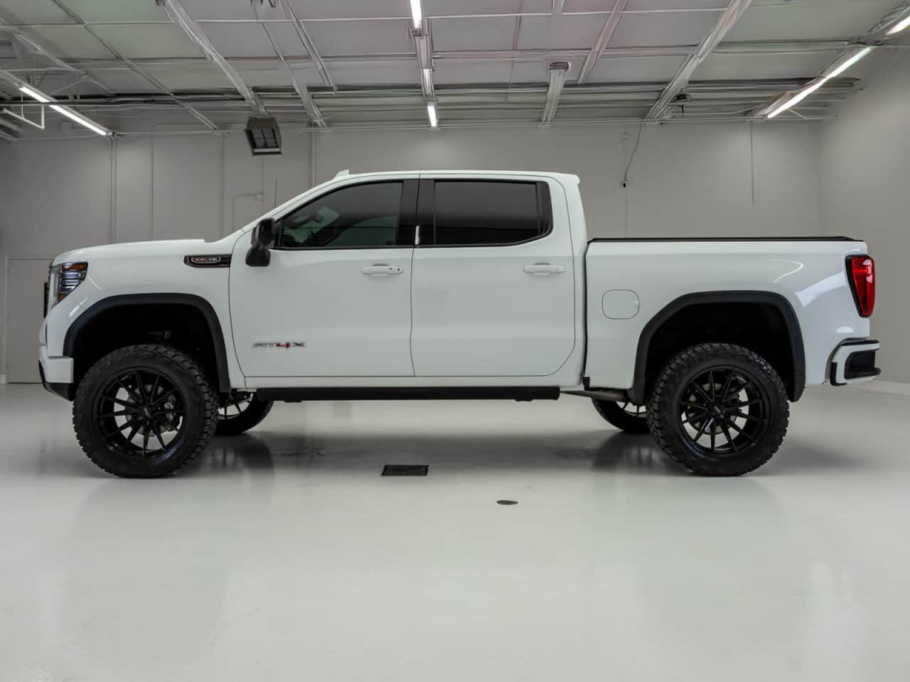 2023 GMC Sierra 1500 AT4X — photo 4