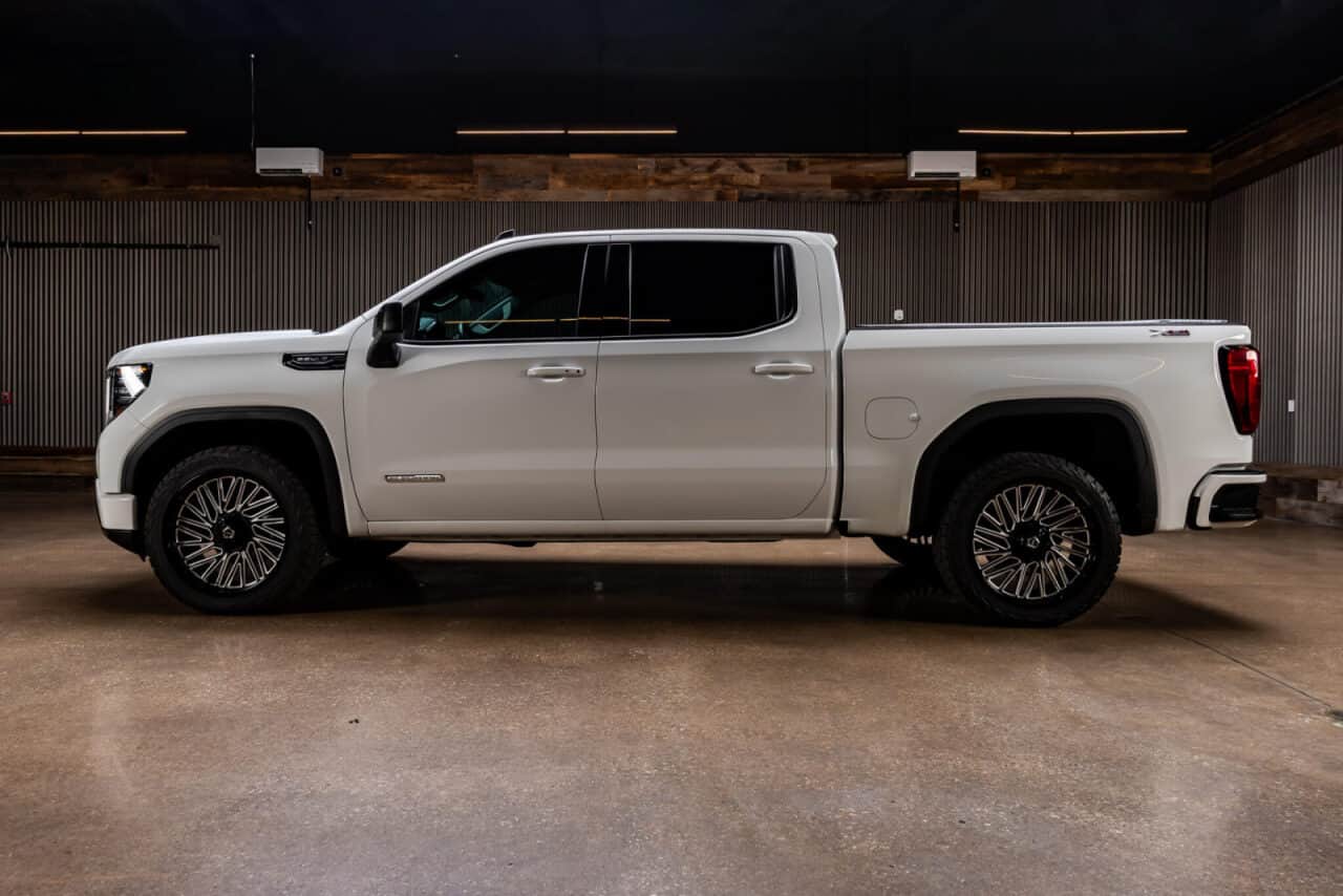 2024 GMC Sierra 1500 Elevation — photo 4