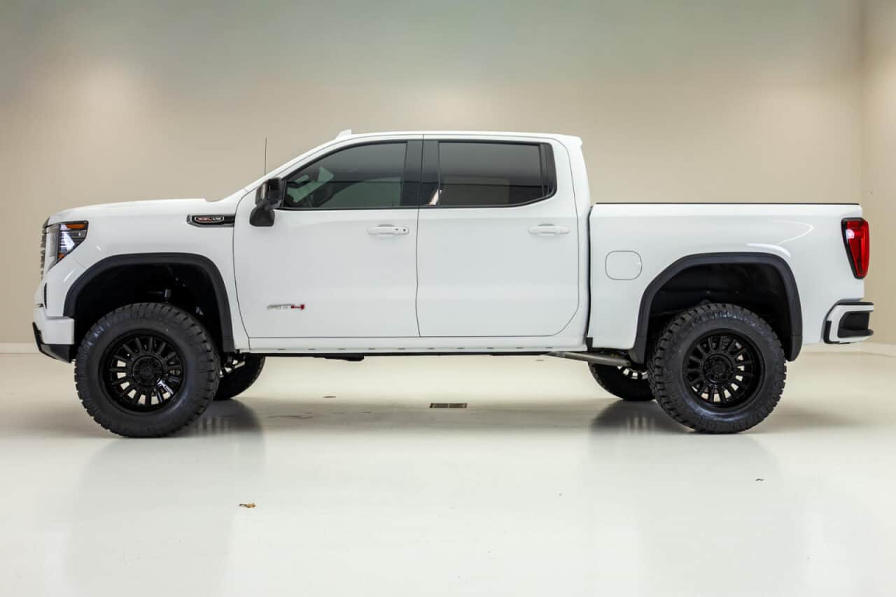 2026 GMC Sierra 1500 AT4 — photo 4