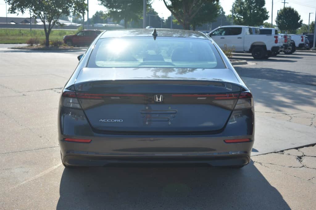 2023 Honda Accord EX FWD — photo 5