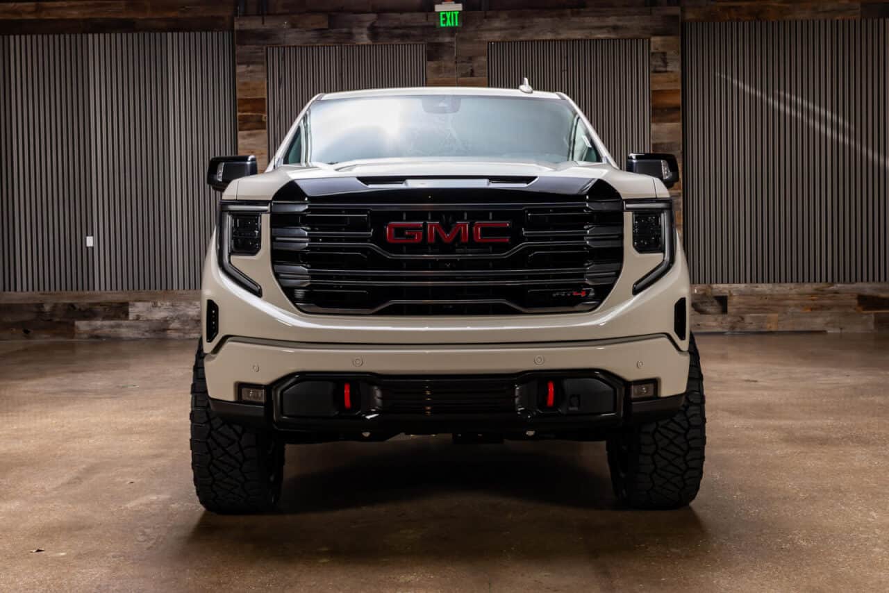 2026 GMC Sierra 1500 AT4 — photo 2