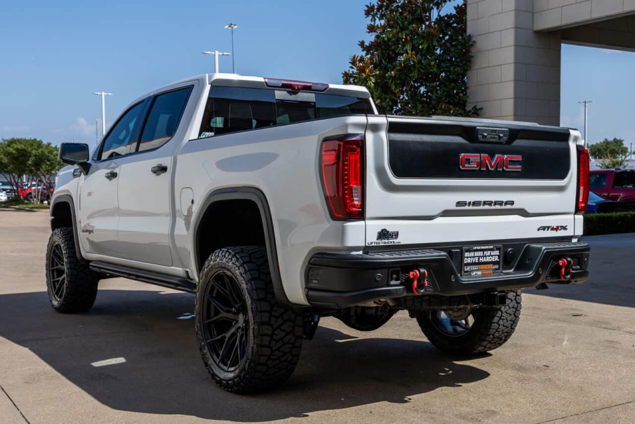 2024 GMC Sierra 1500 AT4X — photo 5