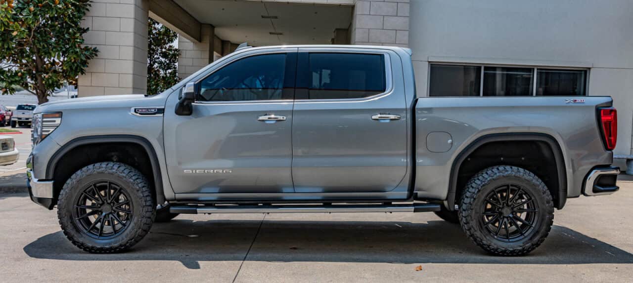 2023 GMC Sierra 1500 SLT — photo 4