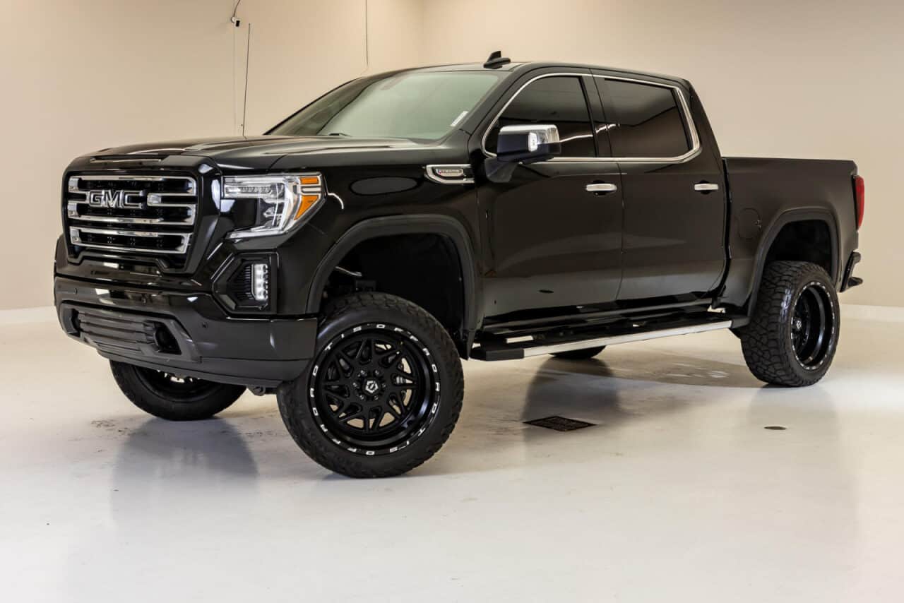 2022 GMC Sierra 1500 Limited SLT — photo 3