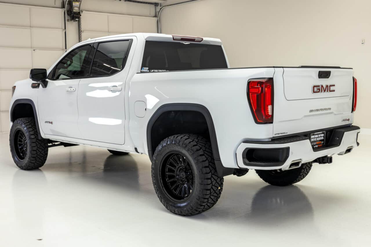 2026 GMC Sierra 1500 AT4 — photo 5
