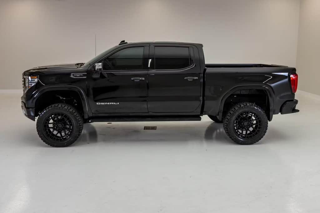 2026 GMC Sierra 1500 Denali Ultimate — photo 3