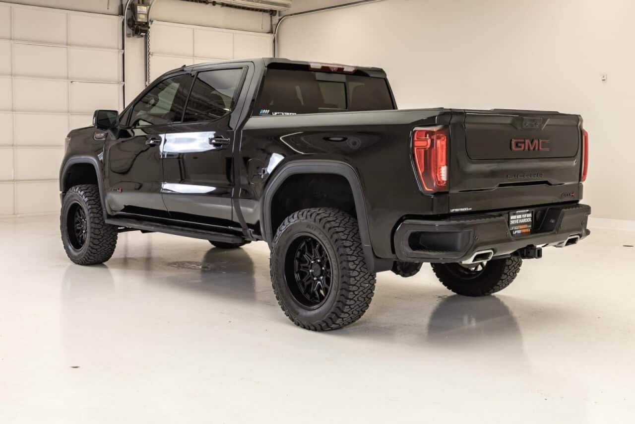 2024 GMC Sierra 1500 AT4 — photo 5