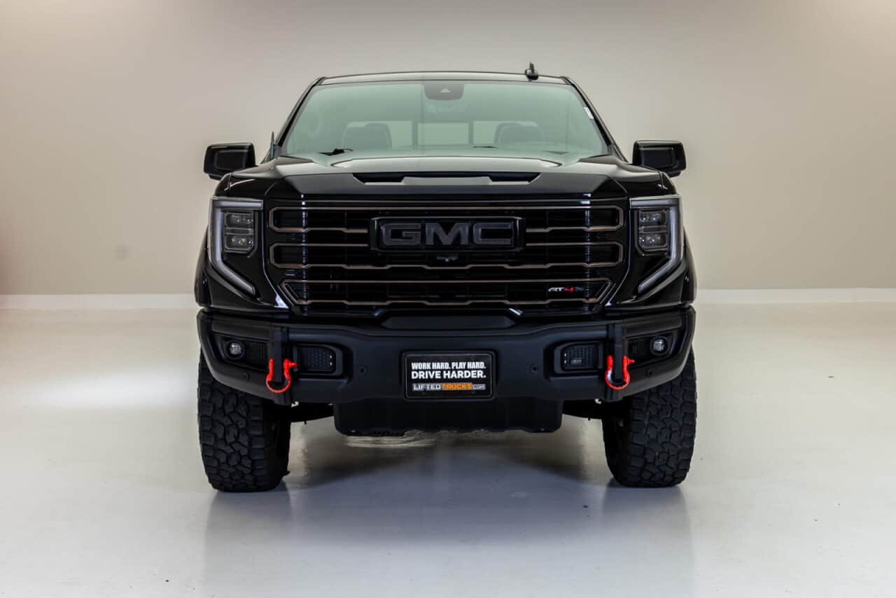 2024 GMC Sierra 1500 AT4X — photo 2