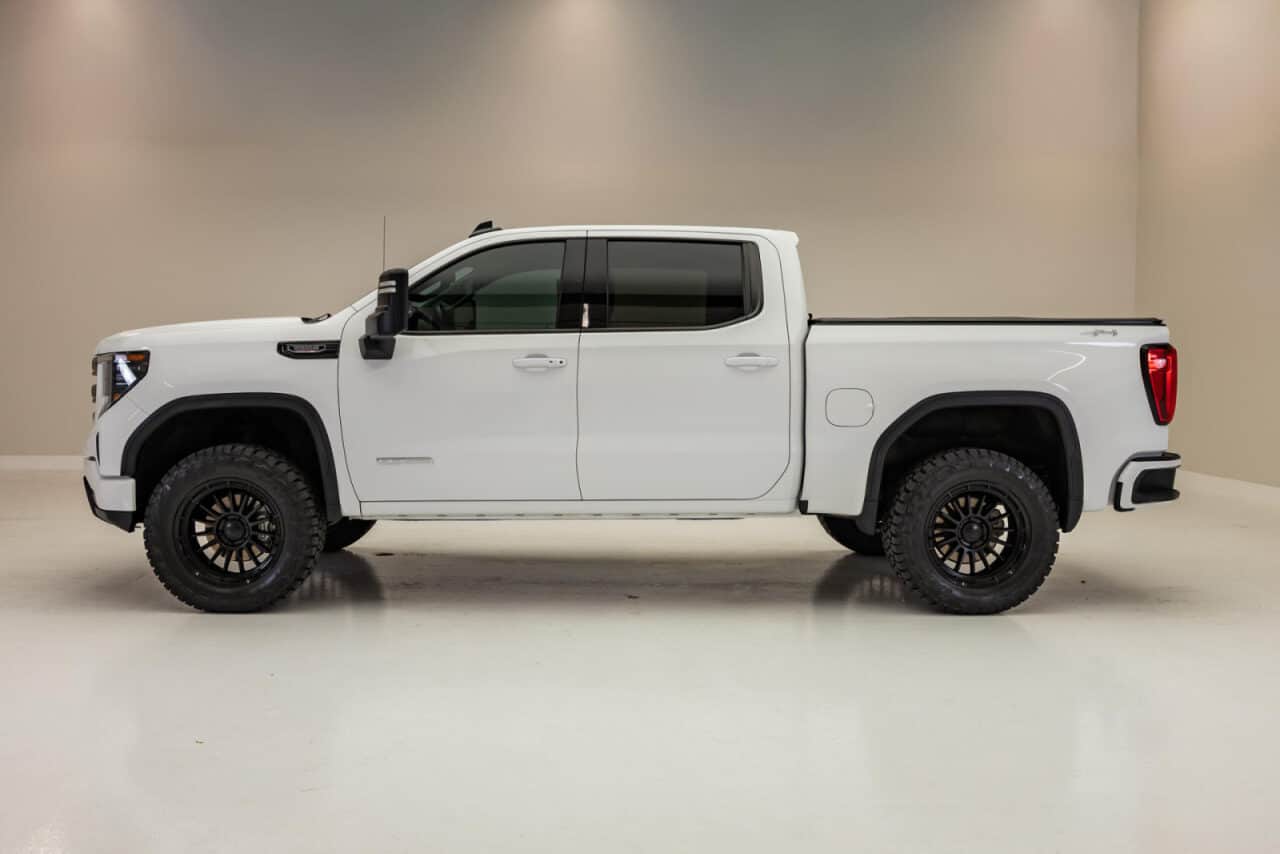 2024 GMC Sierra 1500 Elevation — photo 4