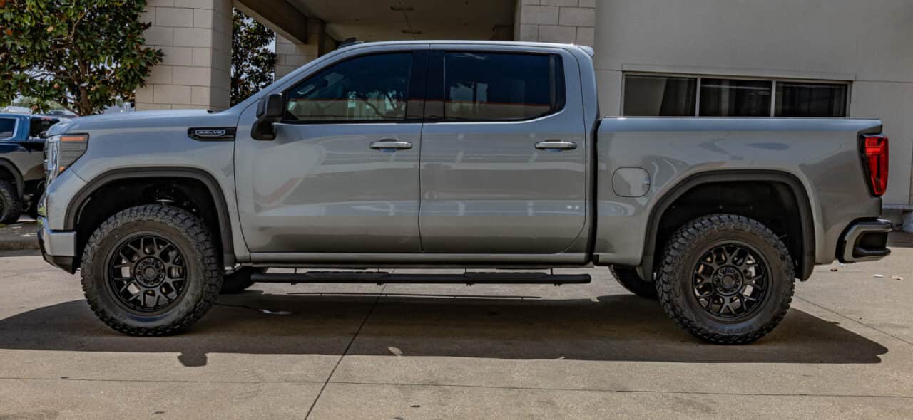 2024 GMC Sierra 1500 Elevation — photo 3