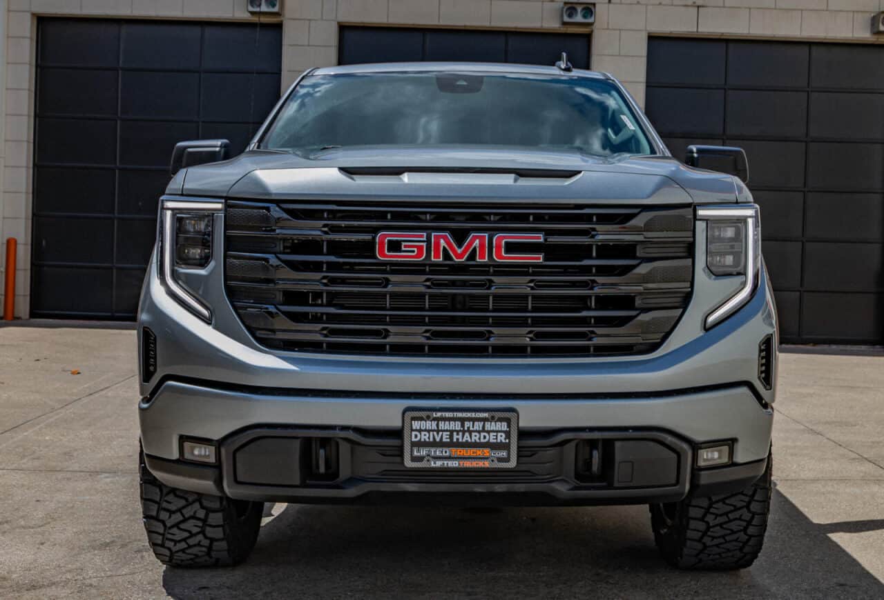 2024 GMC Sierra 1500 Elevation — photo 2