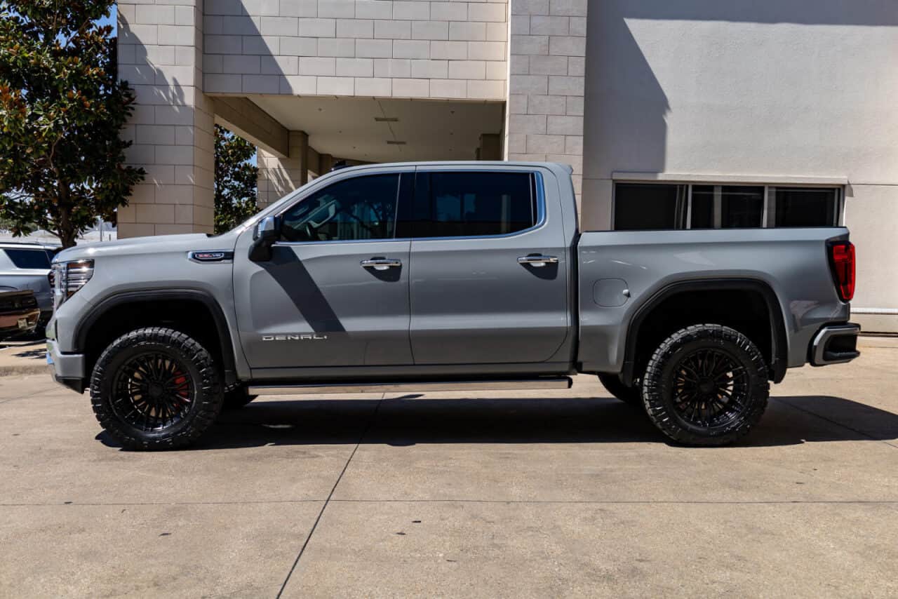 2025 GMC Sierra 1500 Denali — photo 4