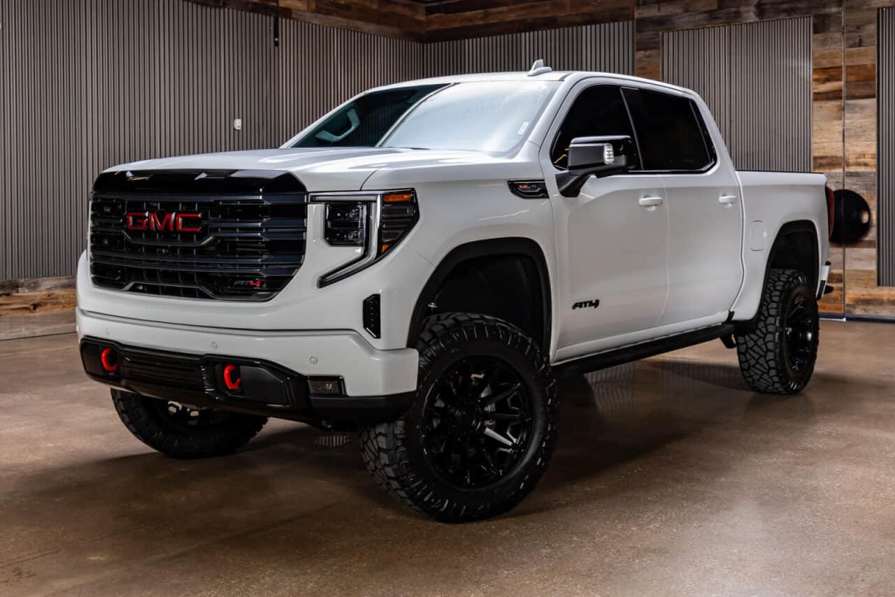 2026 GMC Sierra 1500 AT4 — photo 3