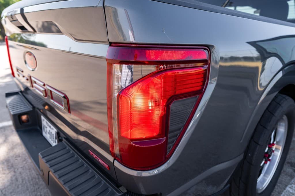 2024 Ford F-150 XL Regular Cab 4x4 — photo 12 of 36