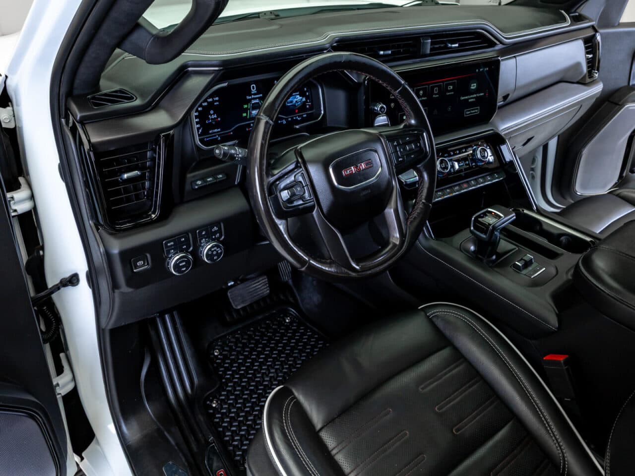 2023 GMC Sierra 1500 AT4X — photo 12 of 37