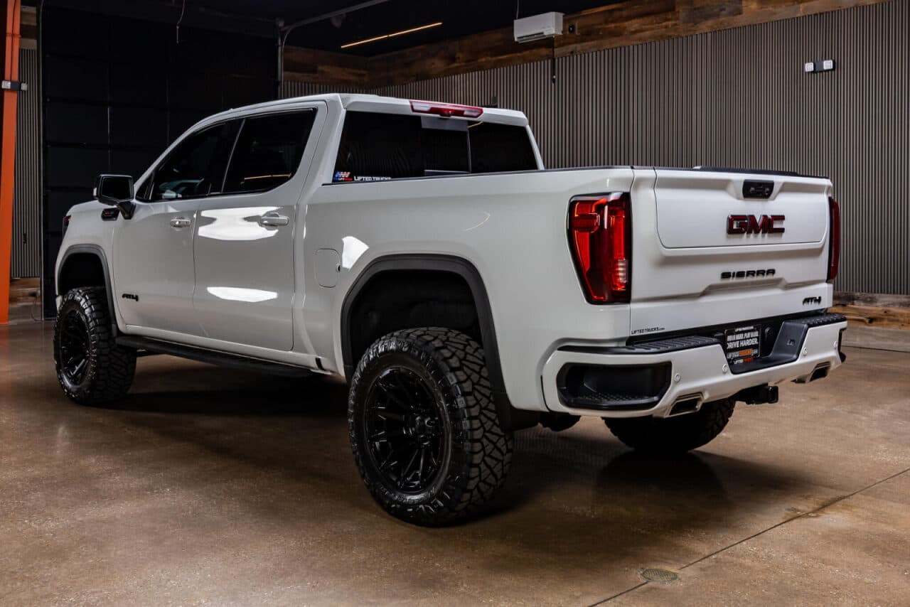 2026 GMC Sierra 1500 AT4 — photo 5 of 37