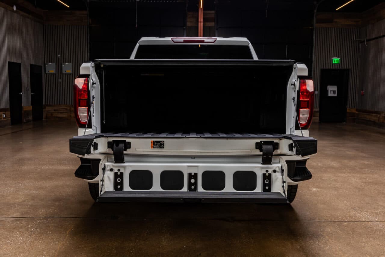 2024 GMC Sierra 1500 Elevation — photo 7 of 35