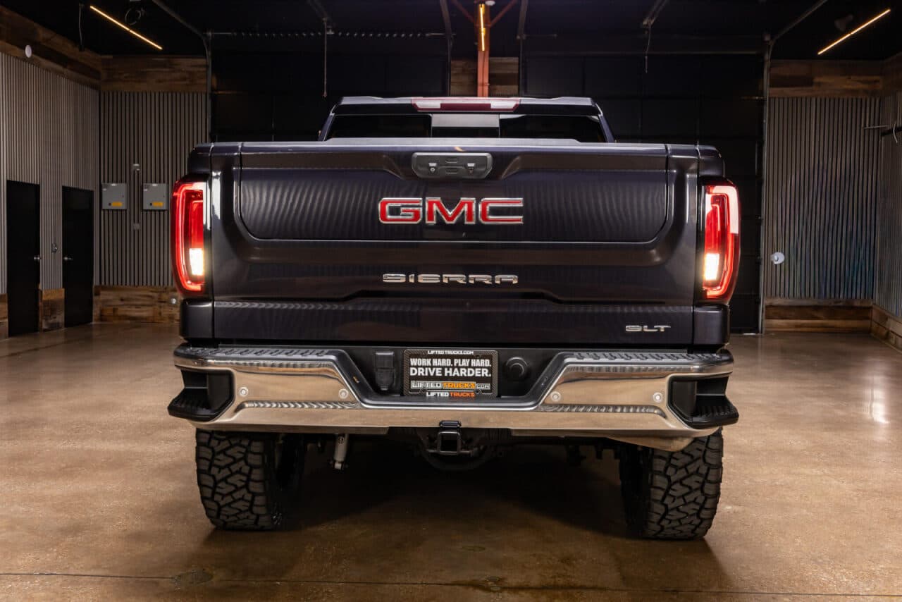 2022 GMC Sierra 1500 SLT — photo 6 of 33