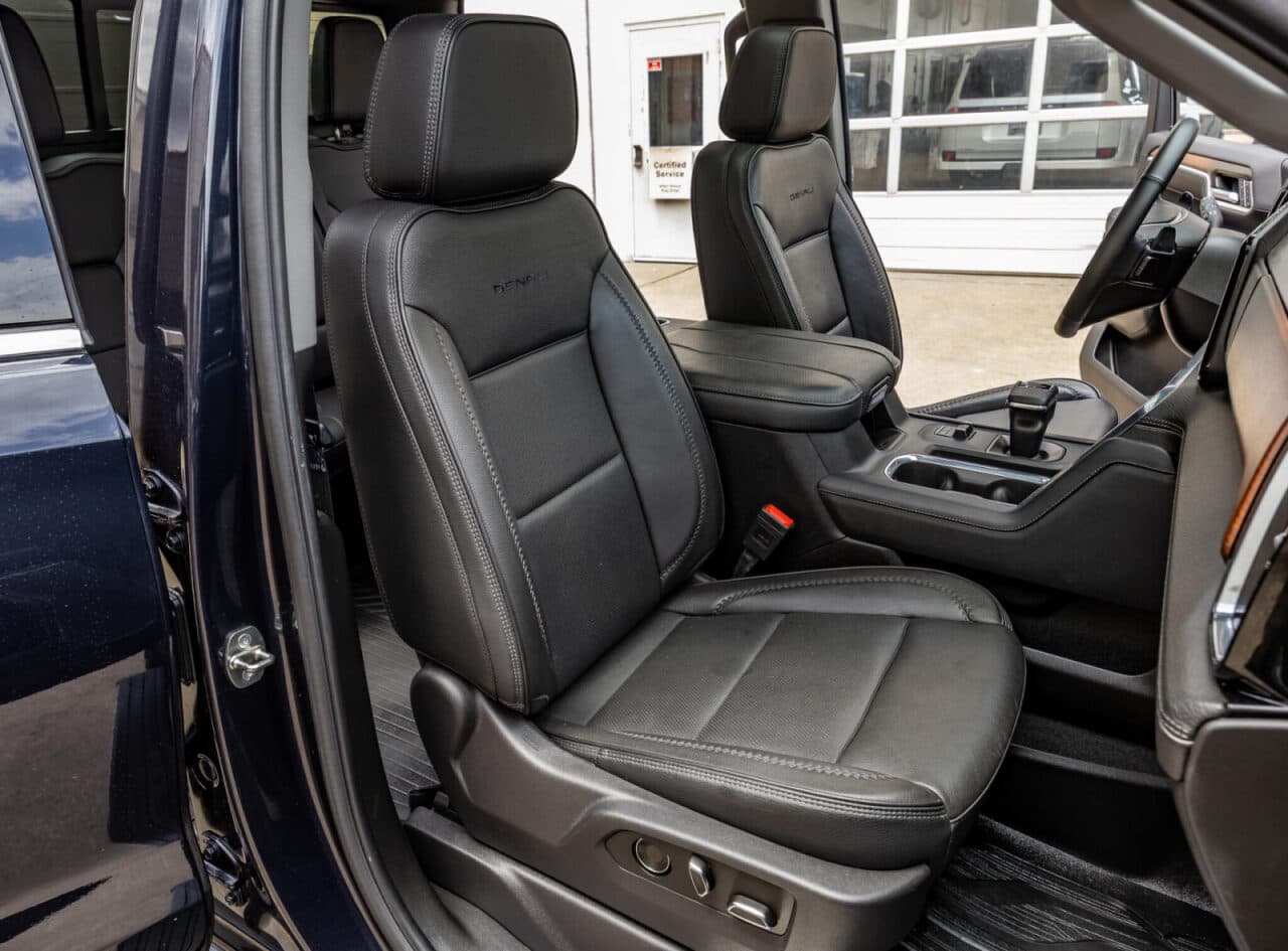 2024 GMC Sierra 1500 Denali — photo 30 of 40