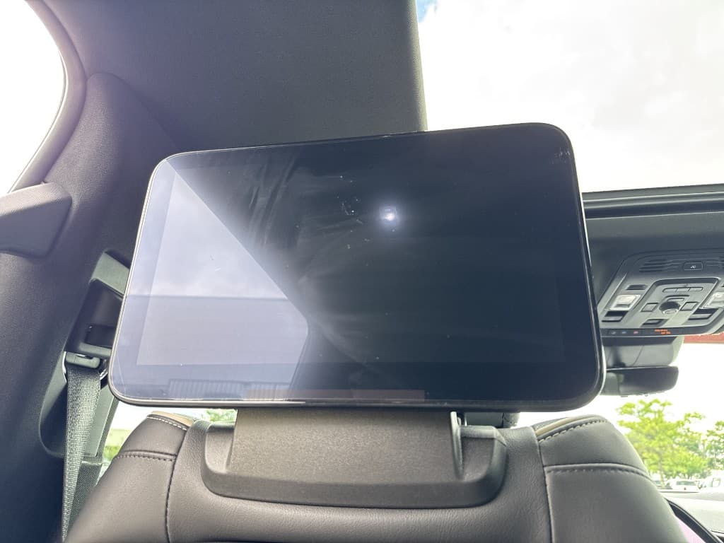 2021 Cadillac Escalade Sport — photo 20 of 32