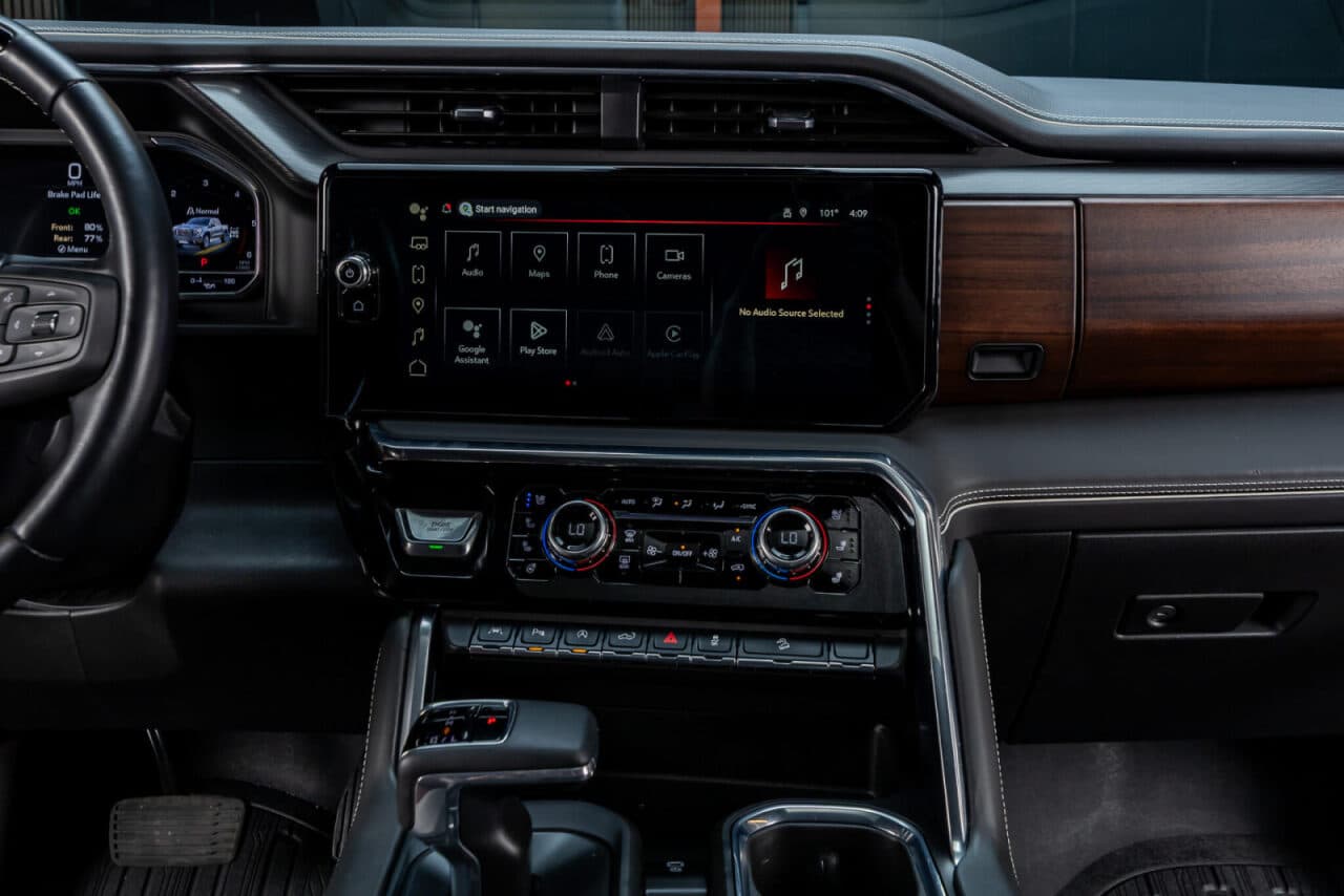 2025 GMC Sierra 1500 Denali Ultimate — photo 22 of 40