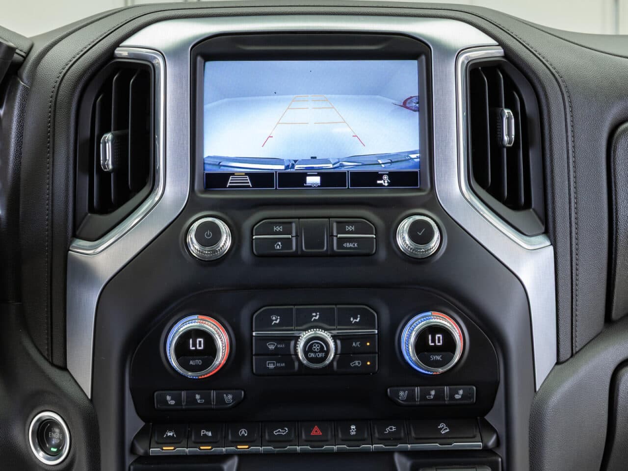 2020 GMC Sierra 1500 SLT — photo 23 of 38