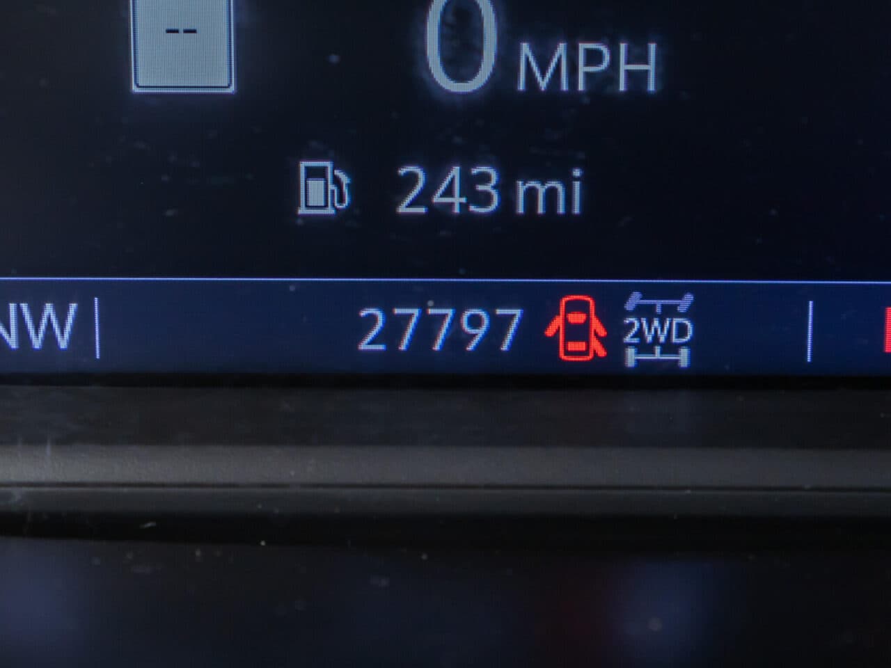 2020 GMC Sierra 1500 SLT — photo 18 of 38