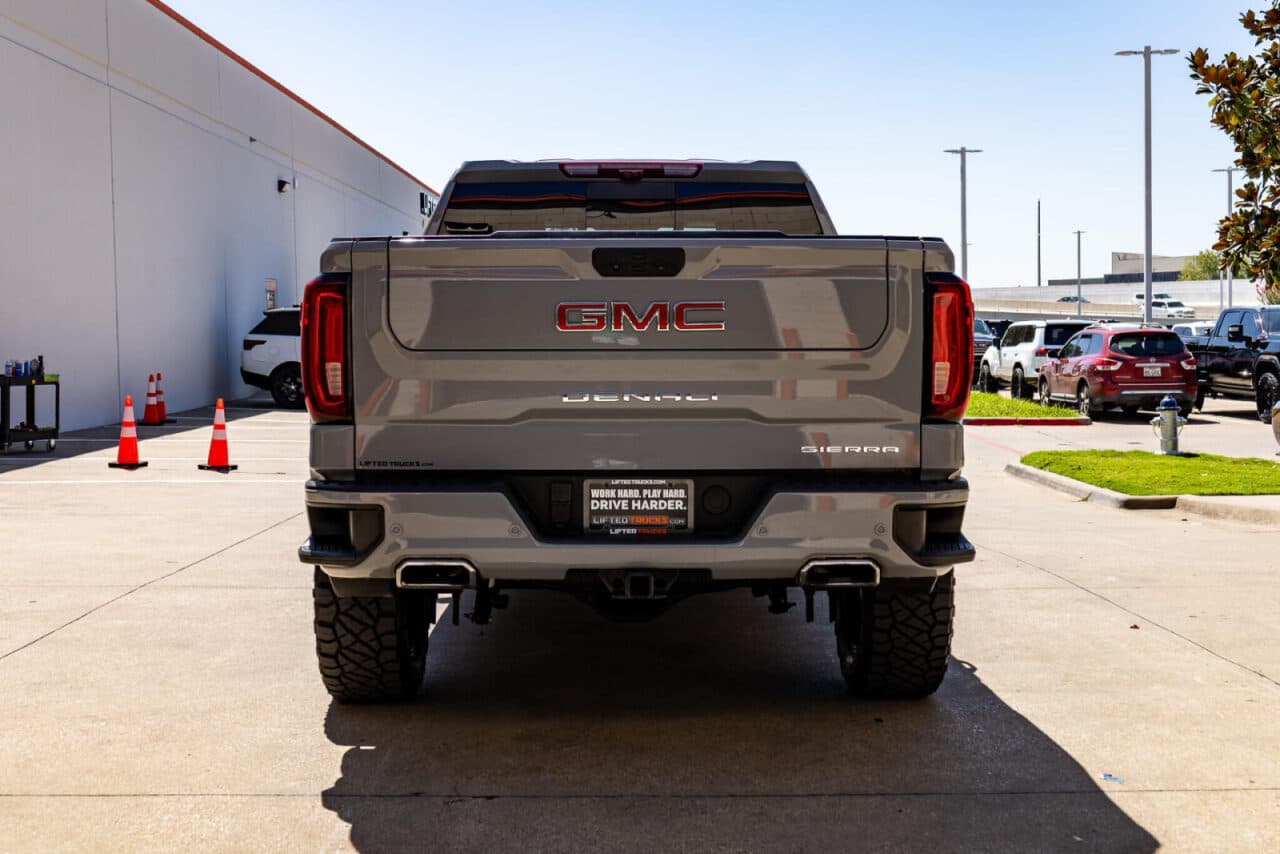 2025 GMC Sierra 1500 Denali — photo 6 of 40