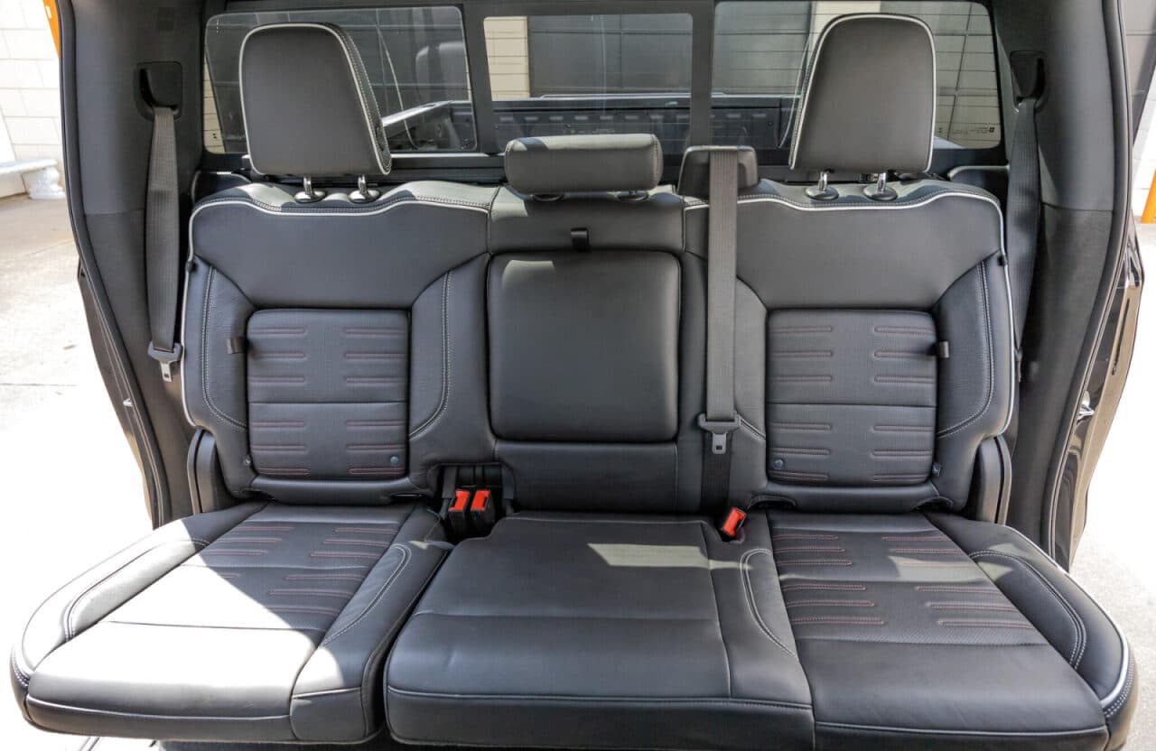 2025 GMC Sierra 1500 AT4X — photo 33 of 39