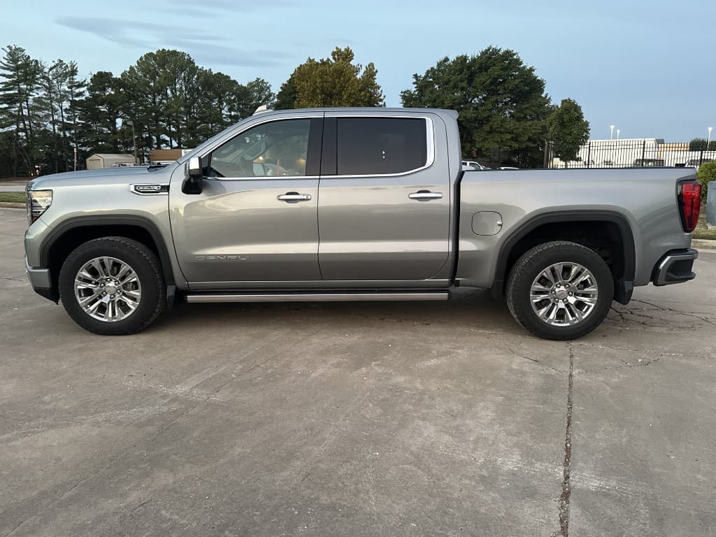 2023 GMC Sierra 1500 Denali 4WD — photo 2 of 4
