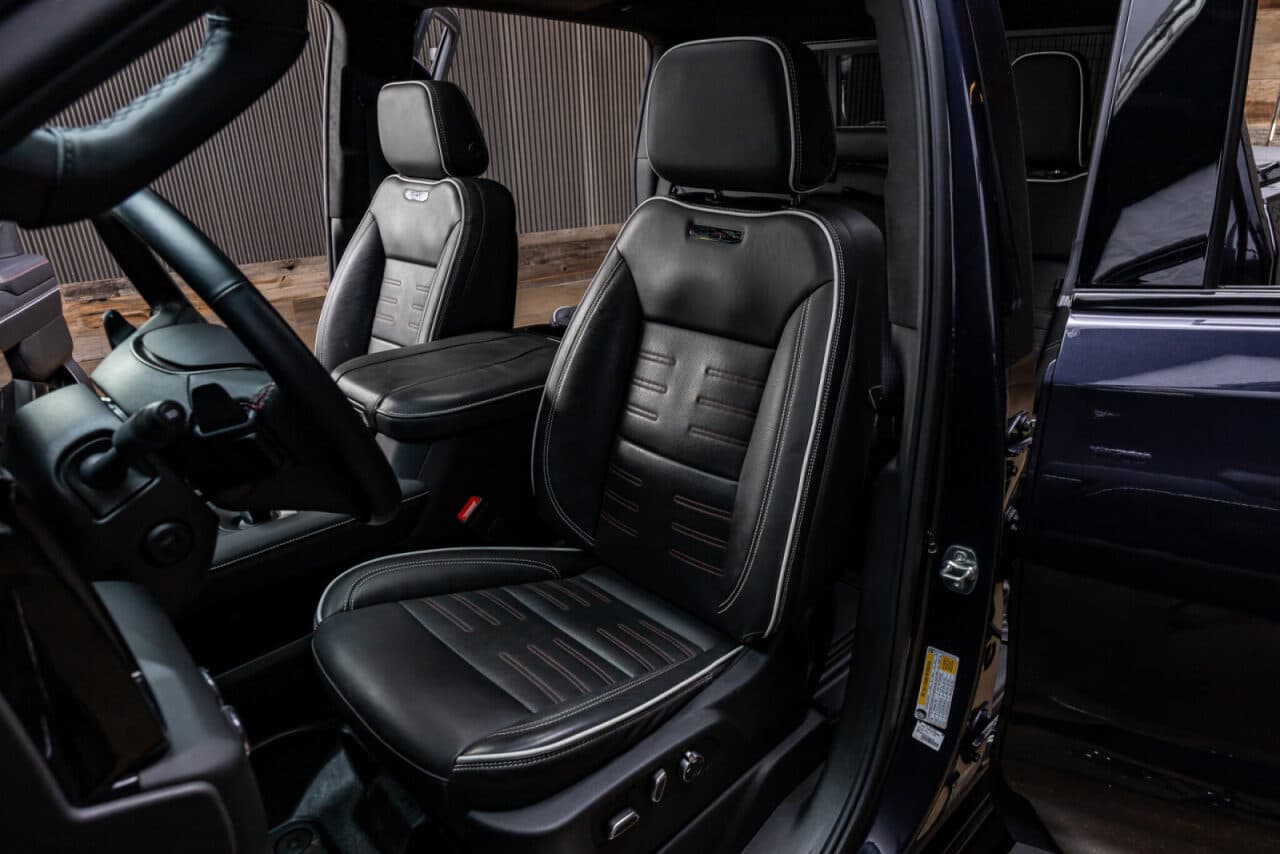 2025 GMC Sierra 1500 AT4X — photo 26 of 38