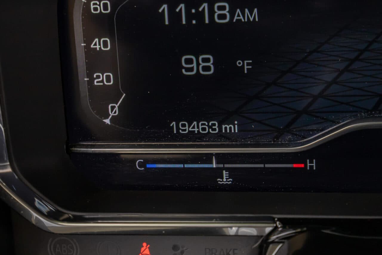 2024 GMC Sierra 1500 Elevation — photo 18 of 38
