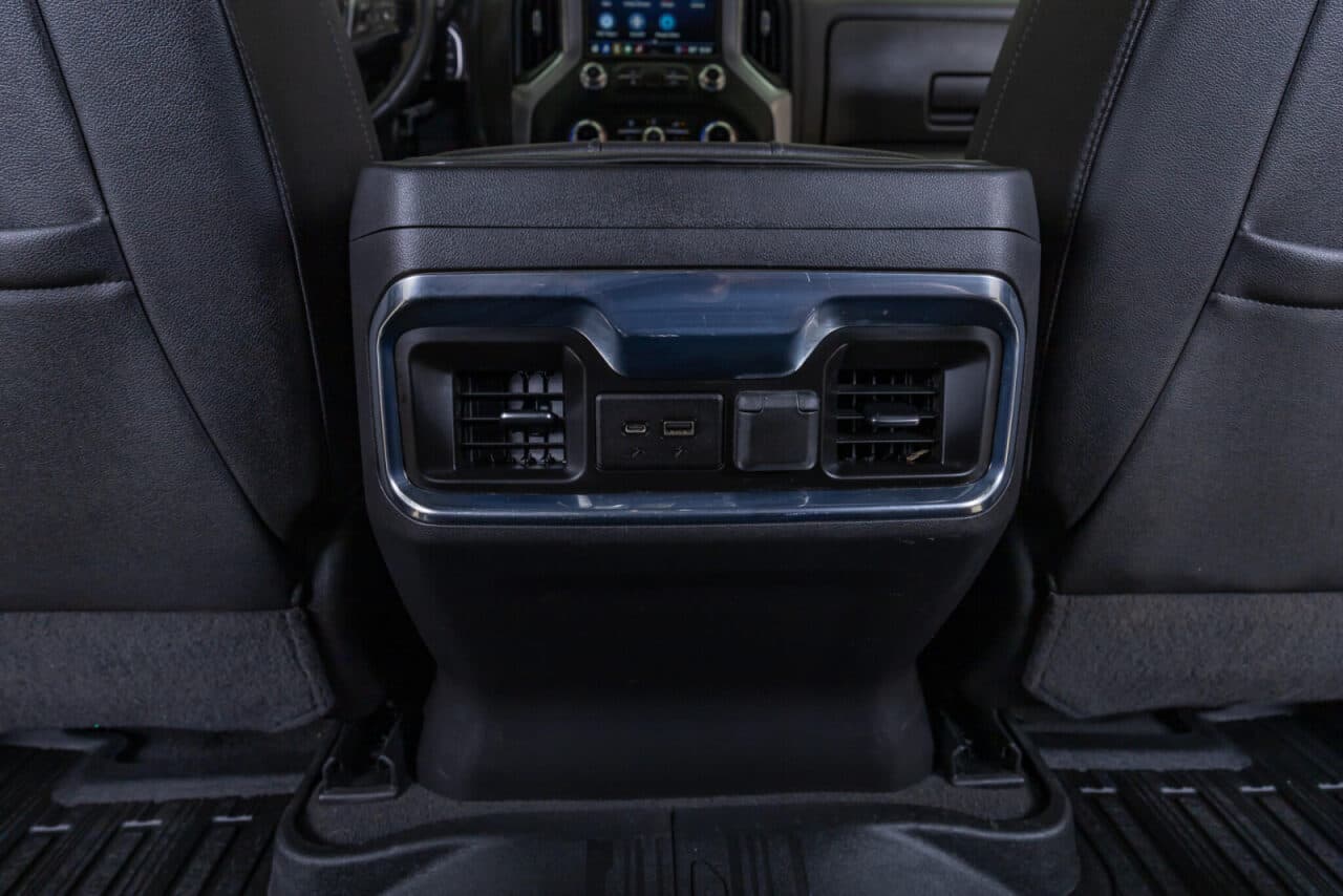 2022 GMC Sierra 1500 Limited SLT — photo 29 of 37