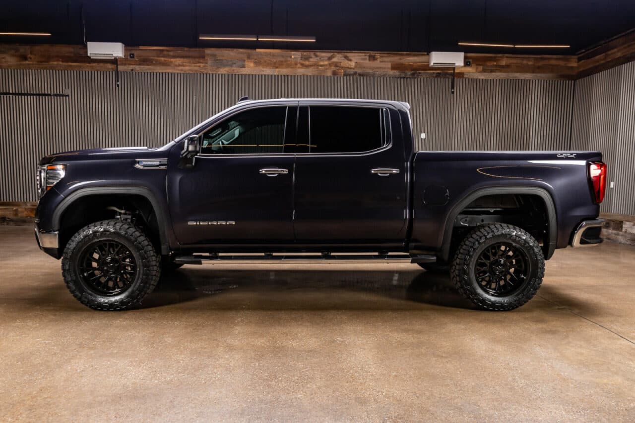 2022 GMC Sierra 1500 SLT — photo 4 of 33