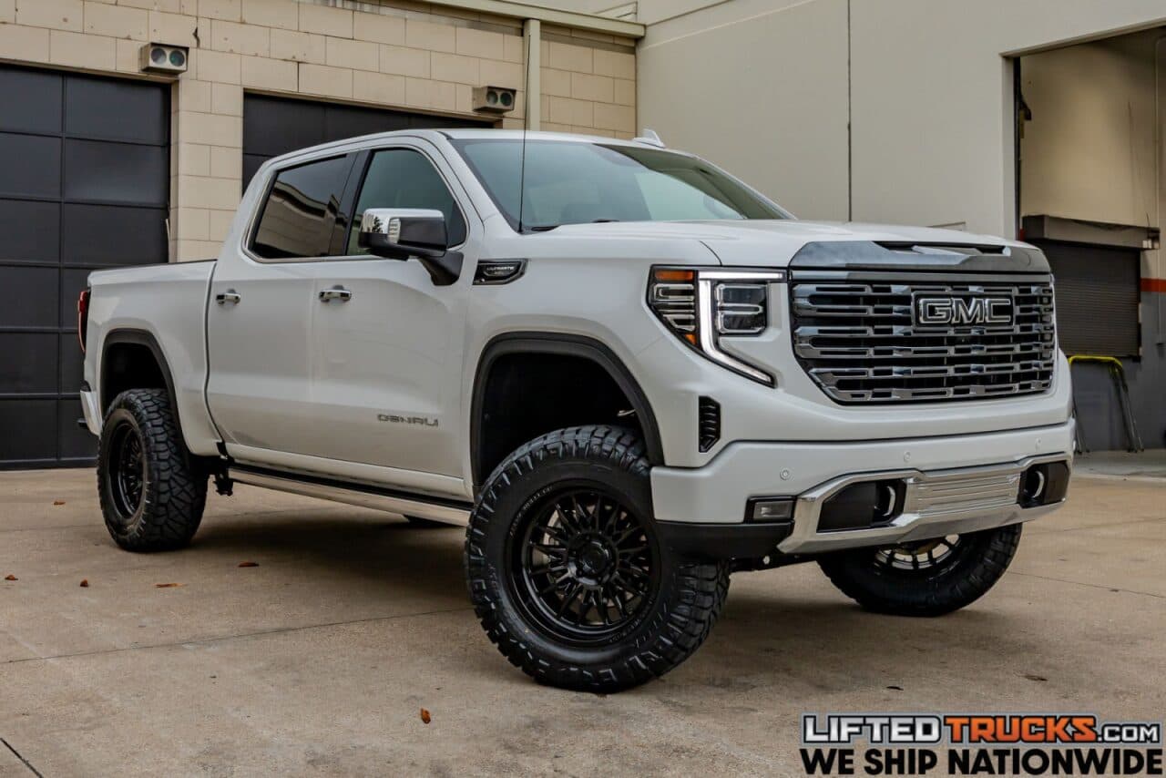 2024 GMC Sierra 1500 Denali Ultimate — photo 1 of 39