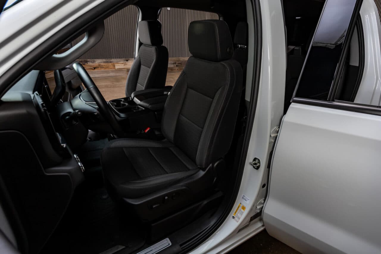 2024 GMC Sierra 1500 Elevation — photo 24 of 35