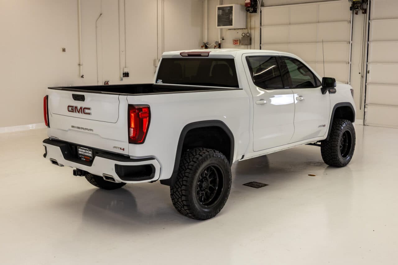 2026 GMC Sierra 1500 AT4 — photo 8 of 36