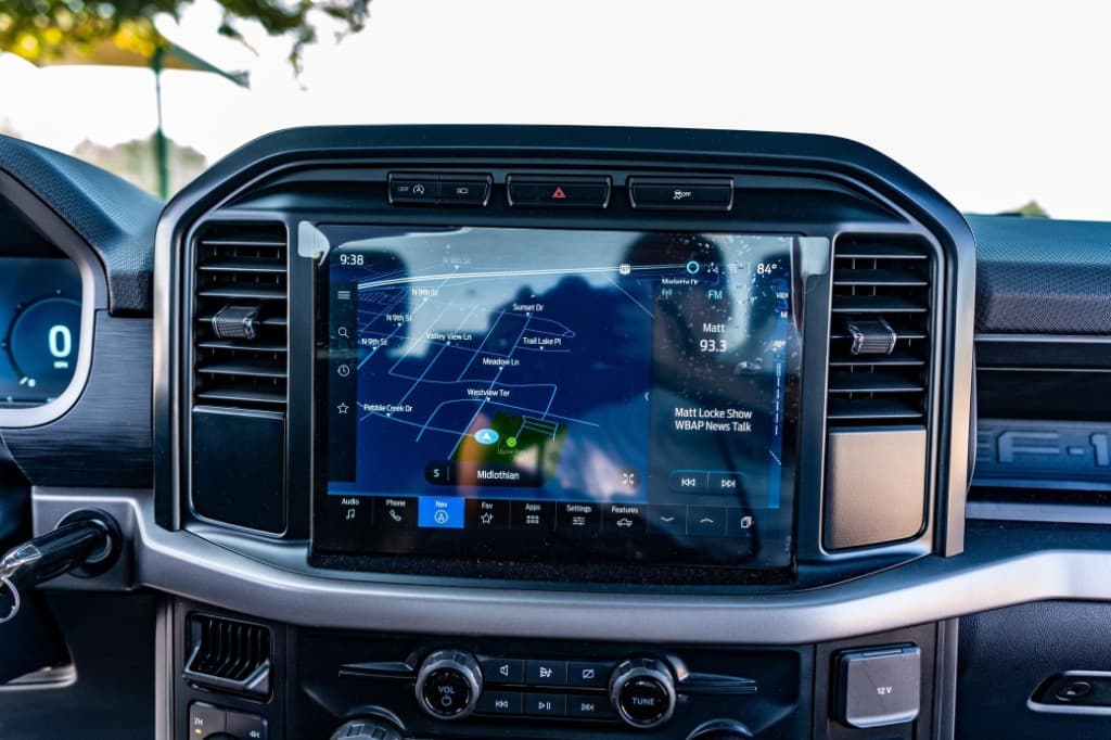 2024 Ford F-150 XL Regular Cab 4x4 — photo 28 of 36