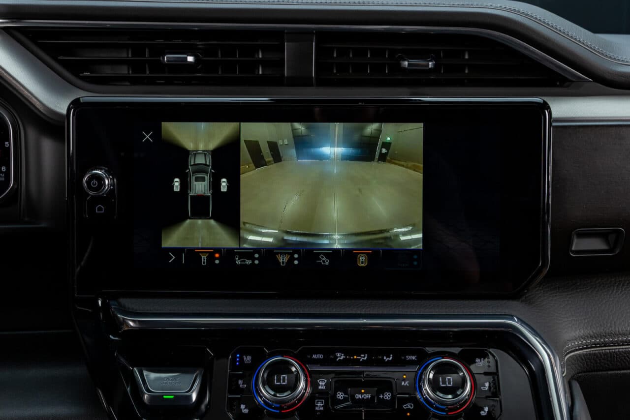 2026 GMC Sierra 1500 Denali — photo 22 of 38
