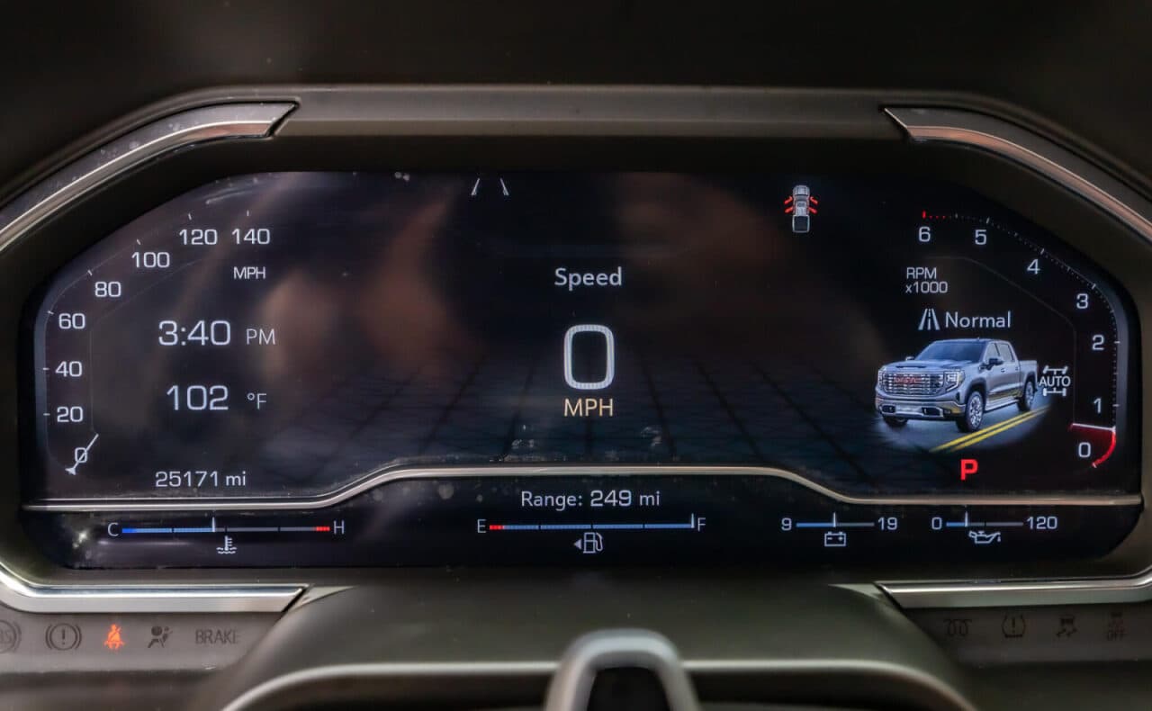 2025 GMC Sierra 1500 Denali Ultimate — photo 18 of 40