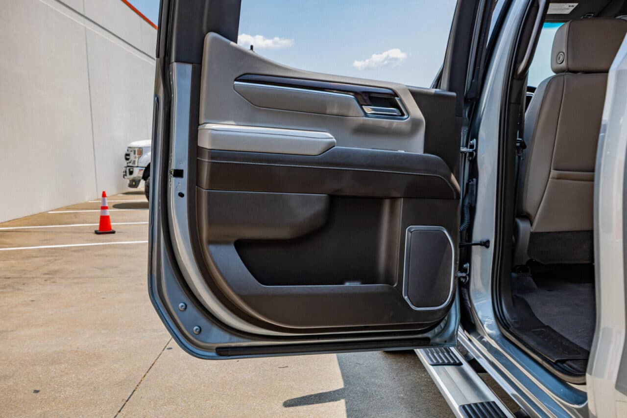 2023 GMC Sierra 1500 SLT — photo 36 of 39
