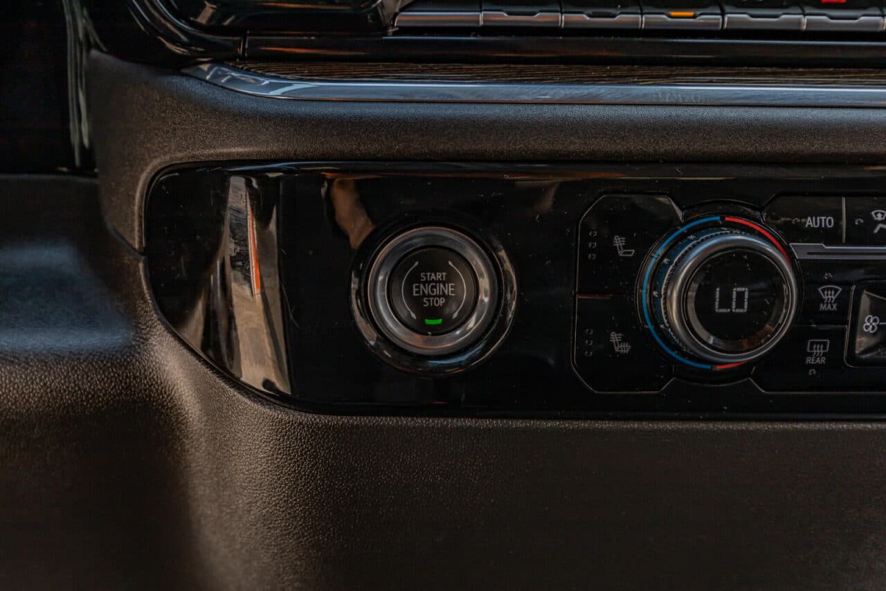 2024 GMC Sierra 1500 Elevation — photo 20 of 38