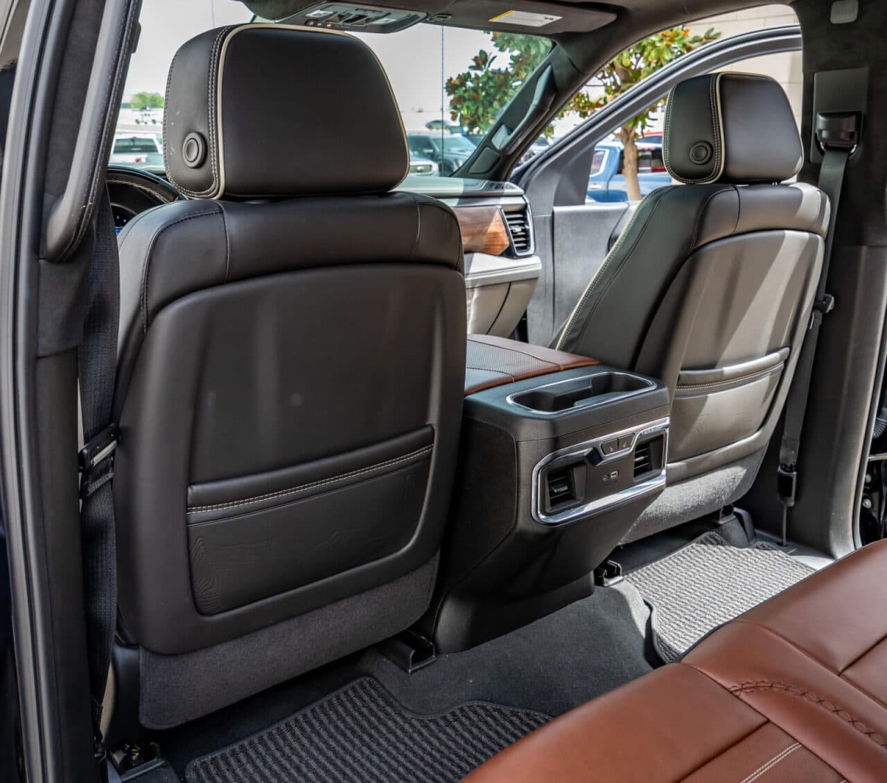 2025 GMC Sierra 1500 Denali Ultimate — photo 33 of 40